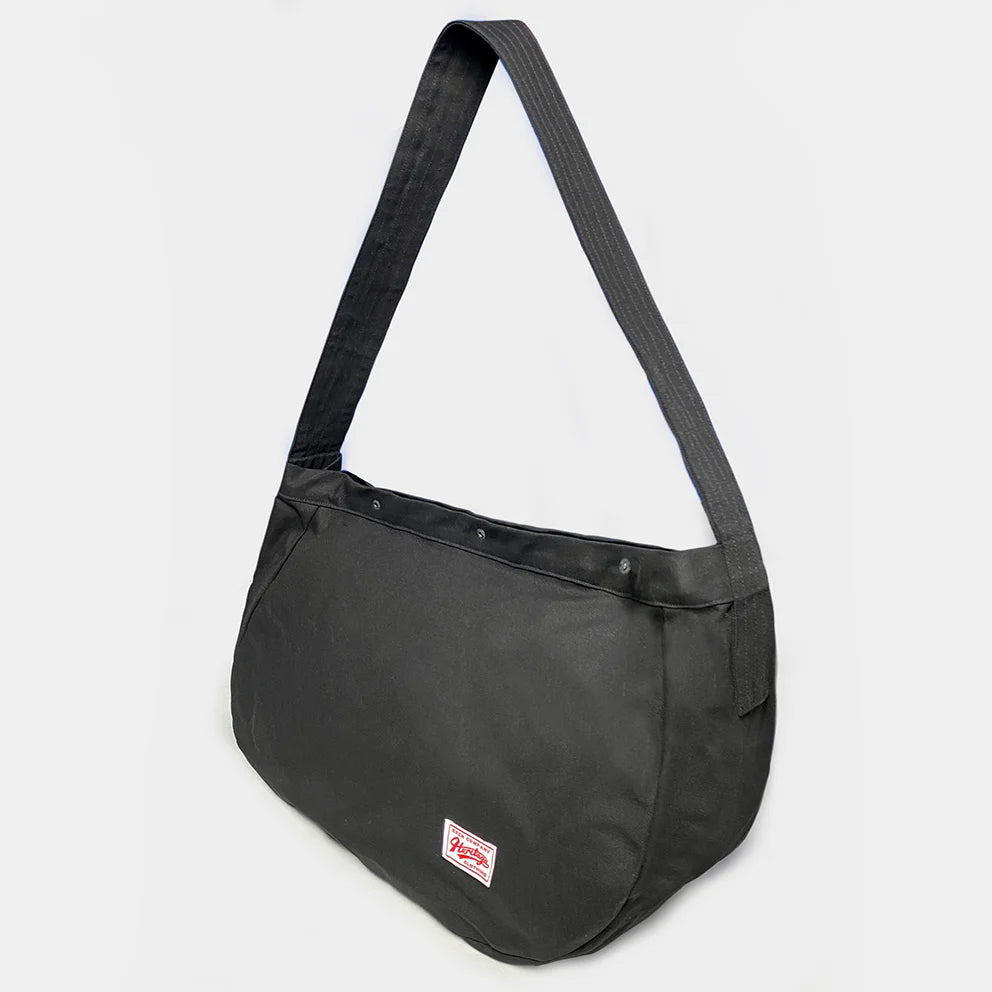 BZEN PMB22-14BLK CANVAS MAIL MAN BAG-12OZ-BLACK