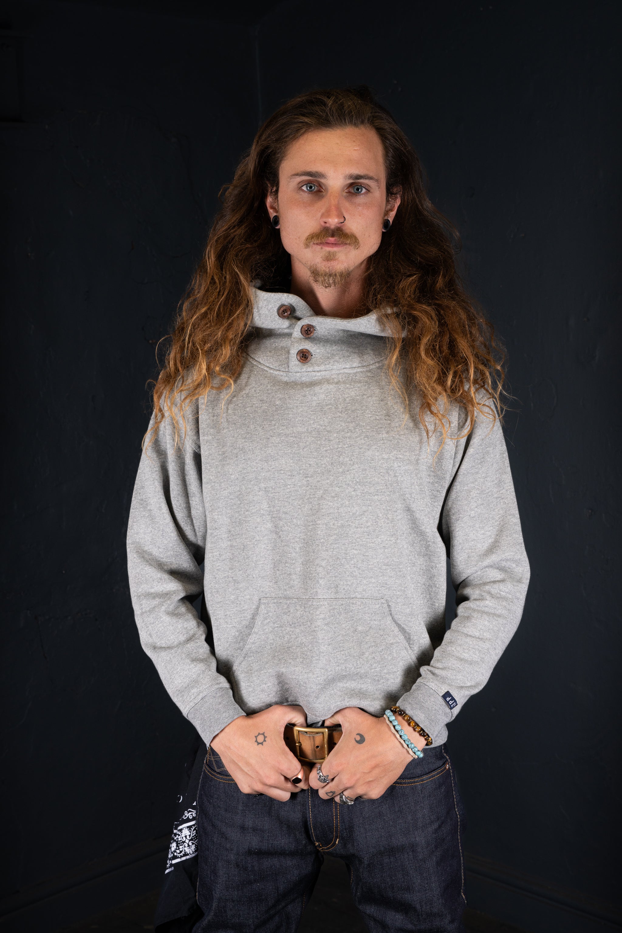 DDL 306-THE HOD3 LONG SLEEVE 3 BUTTON KANGAROO FLEECE HOODIE