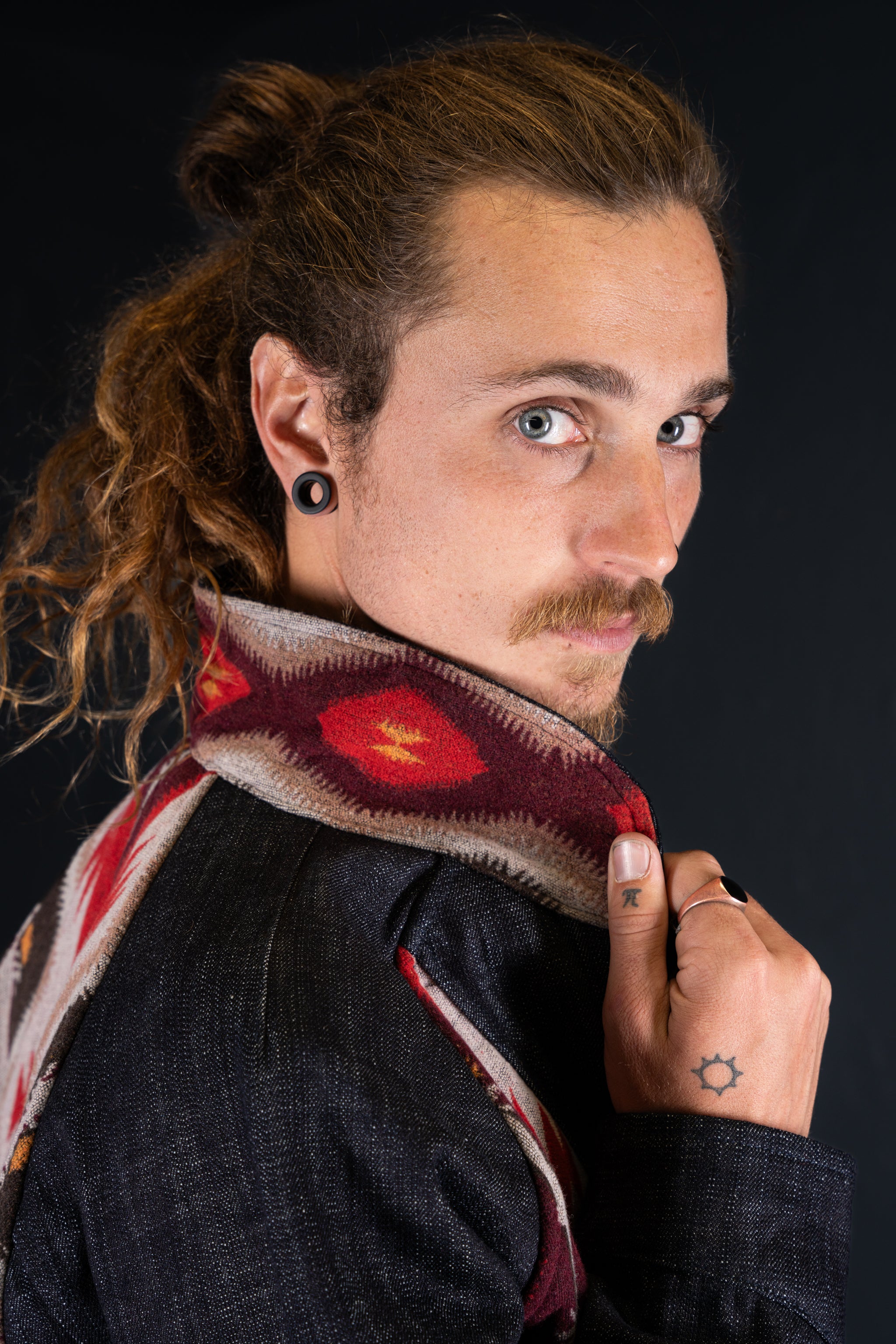 BZEN M.3003R-SANTANA-NR REGULAR FIT RAGLAN SLEEVE NATIVE AMERICAN MOTIF BLANKET PANEL SLUB DENIM COSSACK JACKET-14.5OZ-HRH INDIGO