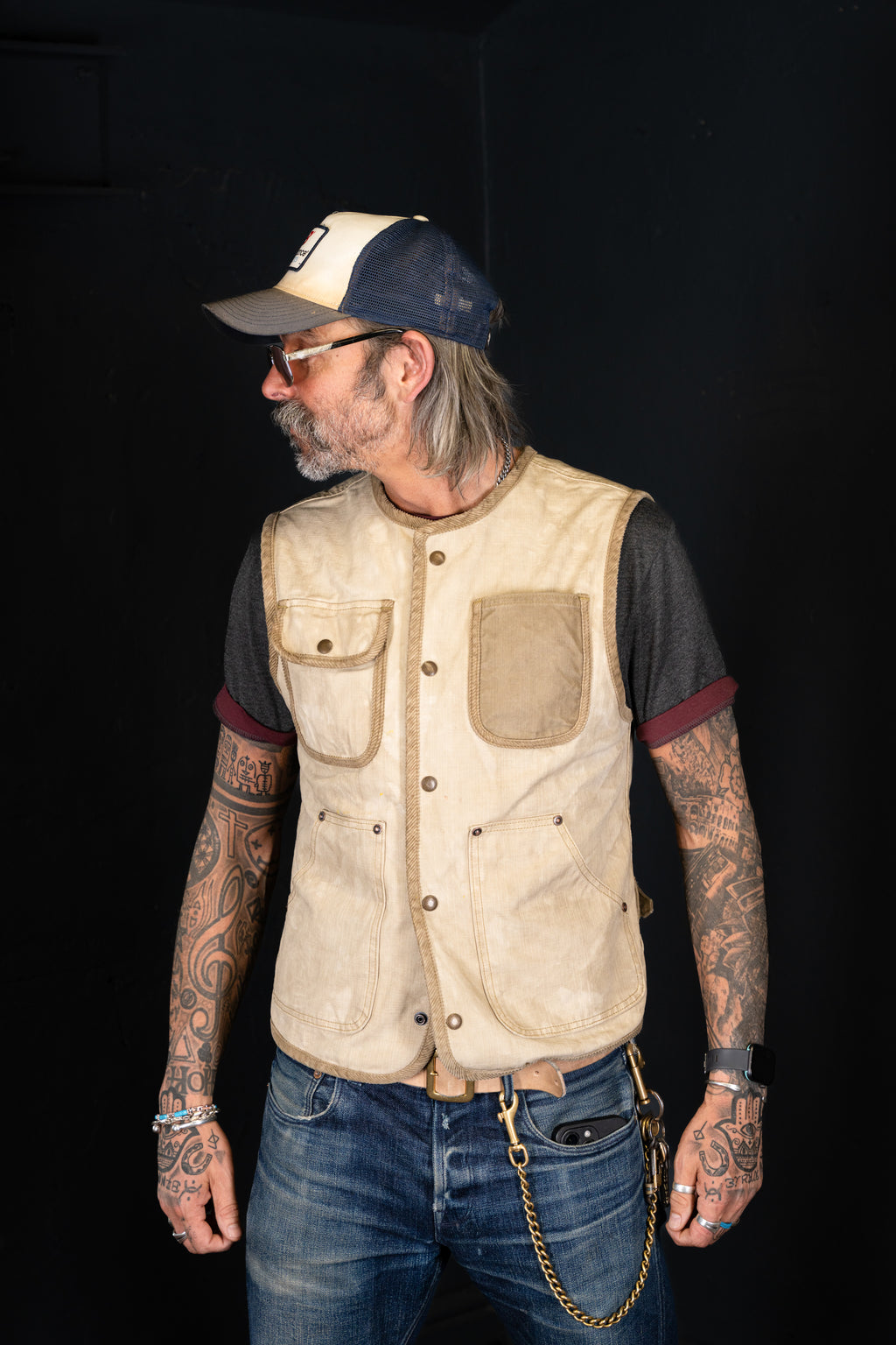 BZEN M.3203R SILAS4-CS REGULAR FIT 4 POCKET VEGGIE DYED CANVAS VEST-12.5OZ-E0 SAND