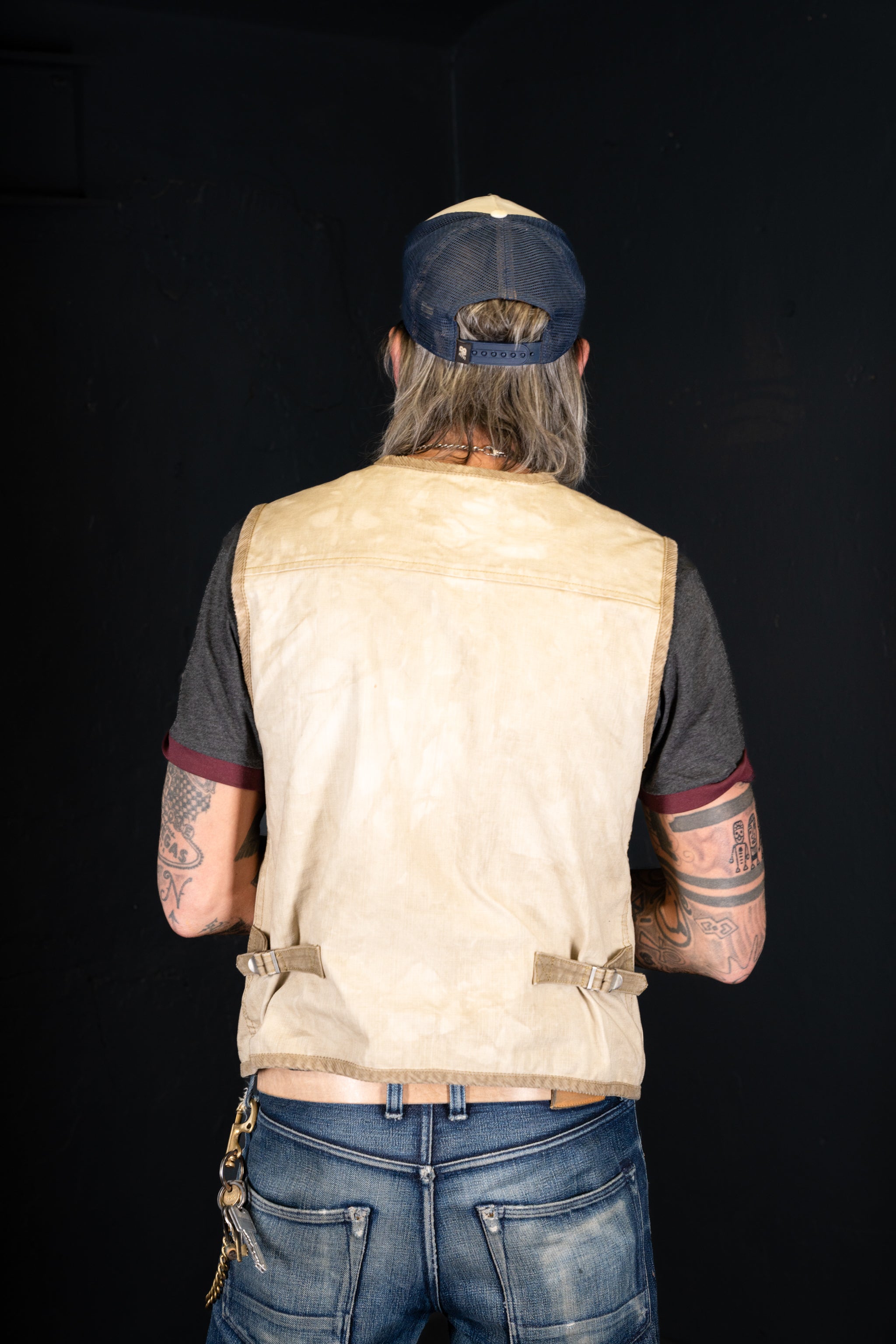 BZEN M.3203R SILAS4-CS REGULAR FIT 4 POCKET VEGGIE DYED CANVAS VEST-12.5OZ-E0 SAND