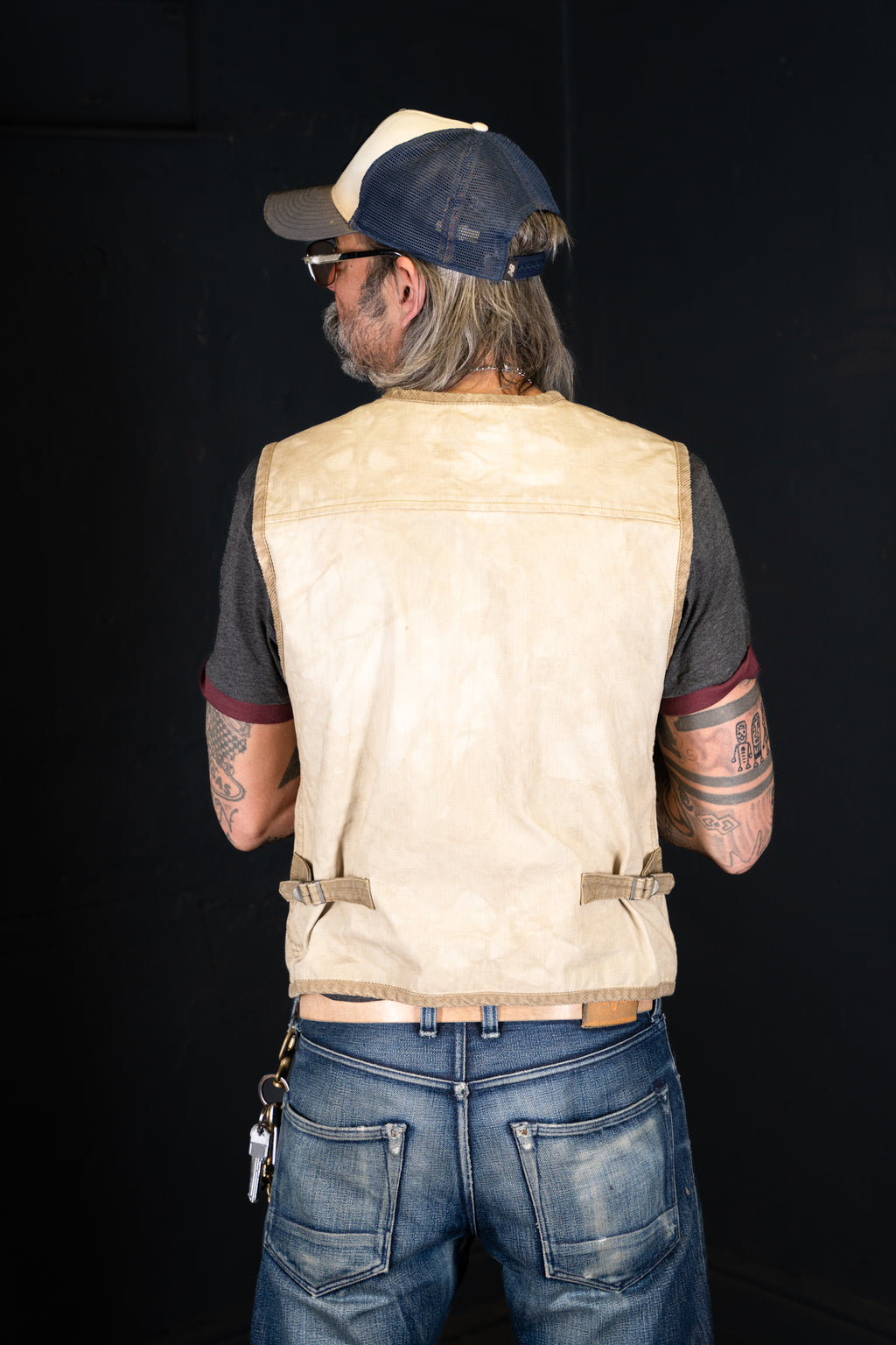 BZEN M.3203R SILAS4-CS REGULAR FIT 4 POCKET VEGGIE DYED CANVAS VEST-12.5OZ-E0 SAND