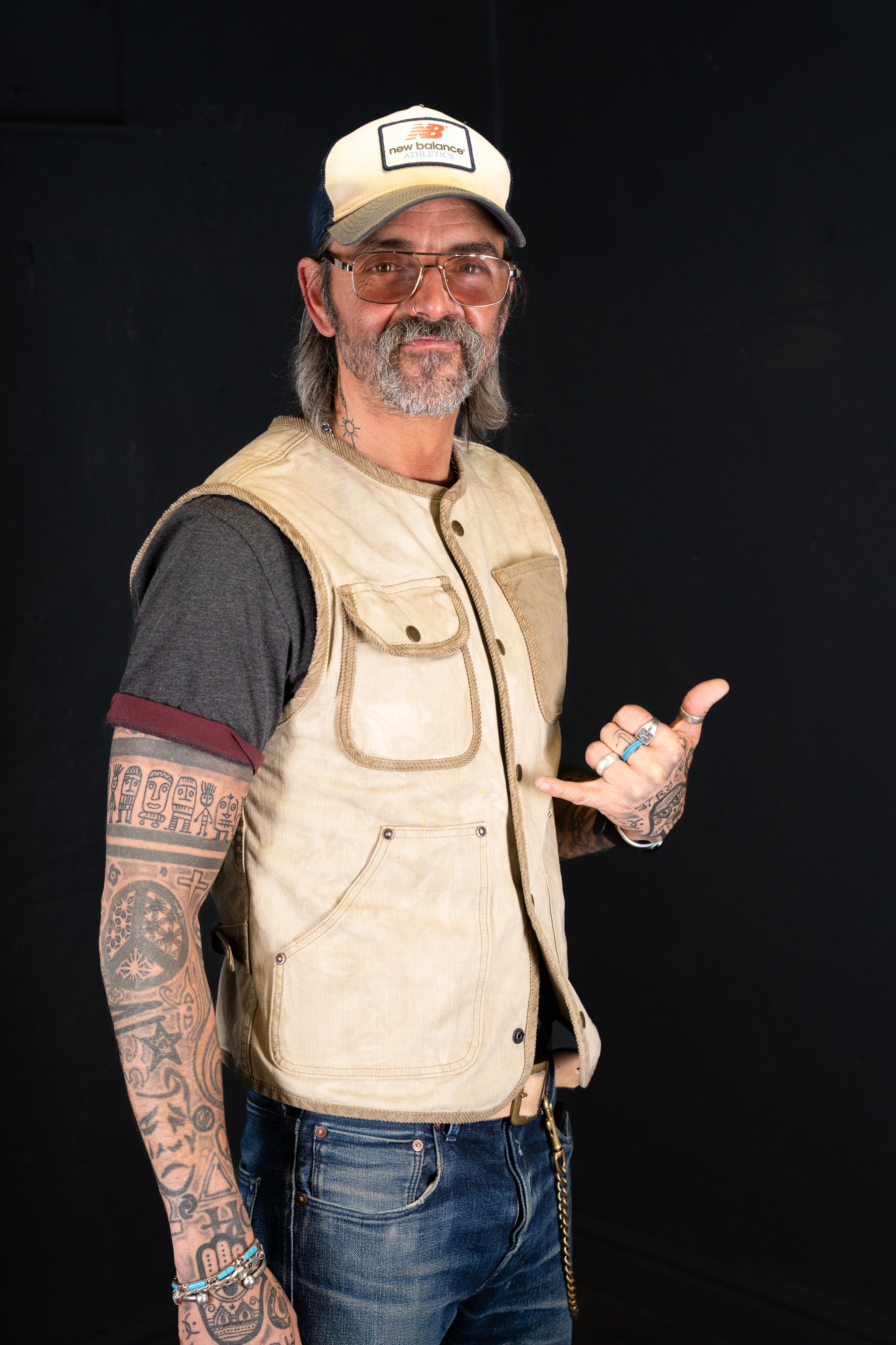 BZEN M.3203R SILAS4-CS REGULAR FIT 4 POCKET VEGGIE DYED CANVAS VEST-12.5OZ-E0 SAND