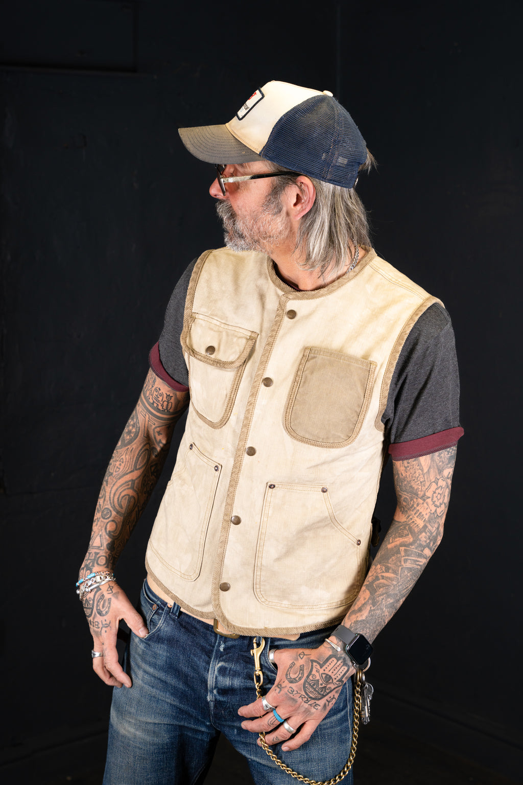BZEN M.3203R SILAS4-CS REGULAR FIT 4 POCKET VEGGIE DYED CANVAS VEST-12.5OZ-E0 SAND