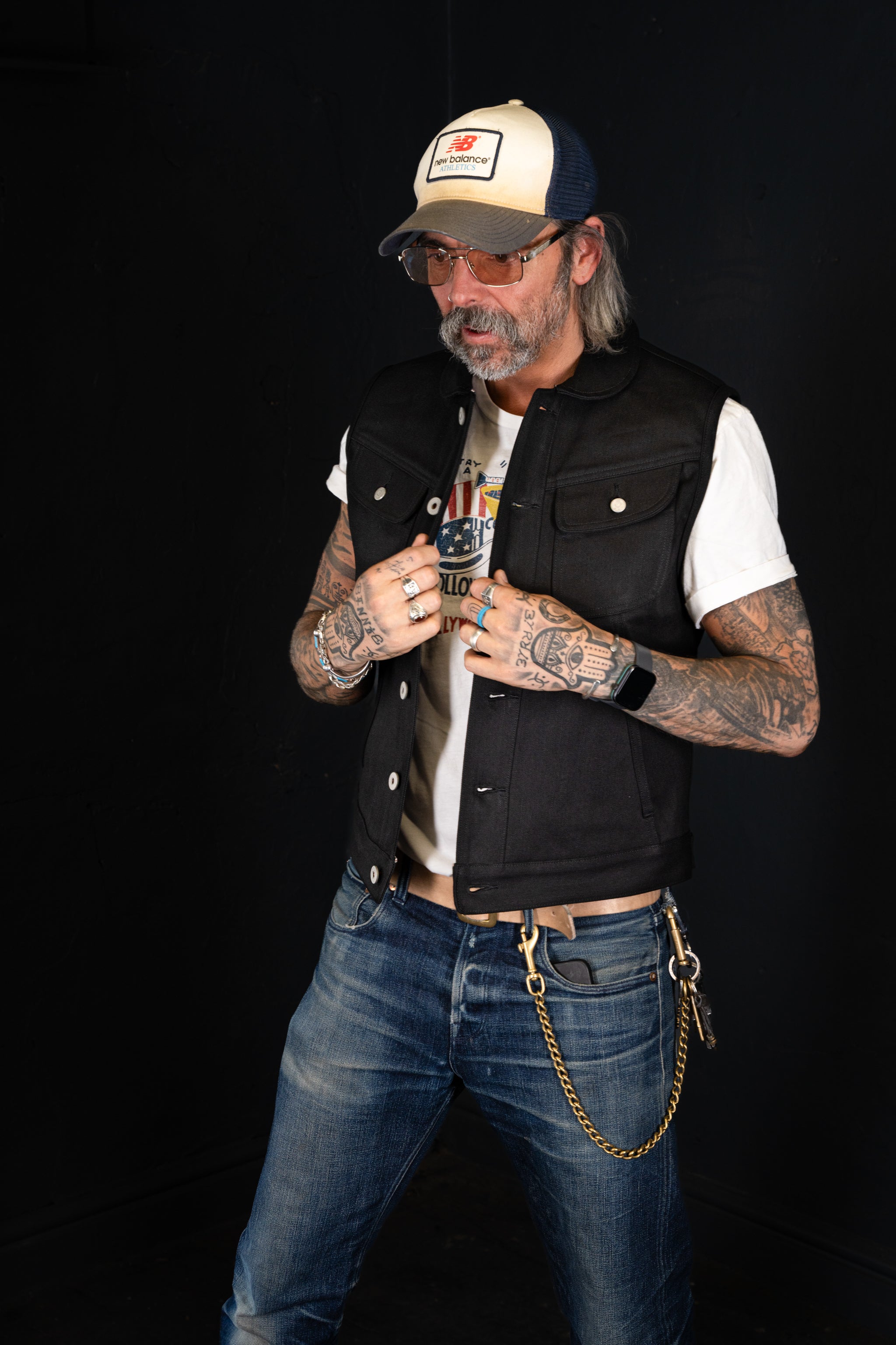 BZEN M.3018 SANTOS BB REGULAR FIT 4 POCKET BIKERS VEST BLACK SELVEDGE DENIM-13.8OZ-RAW