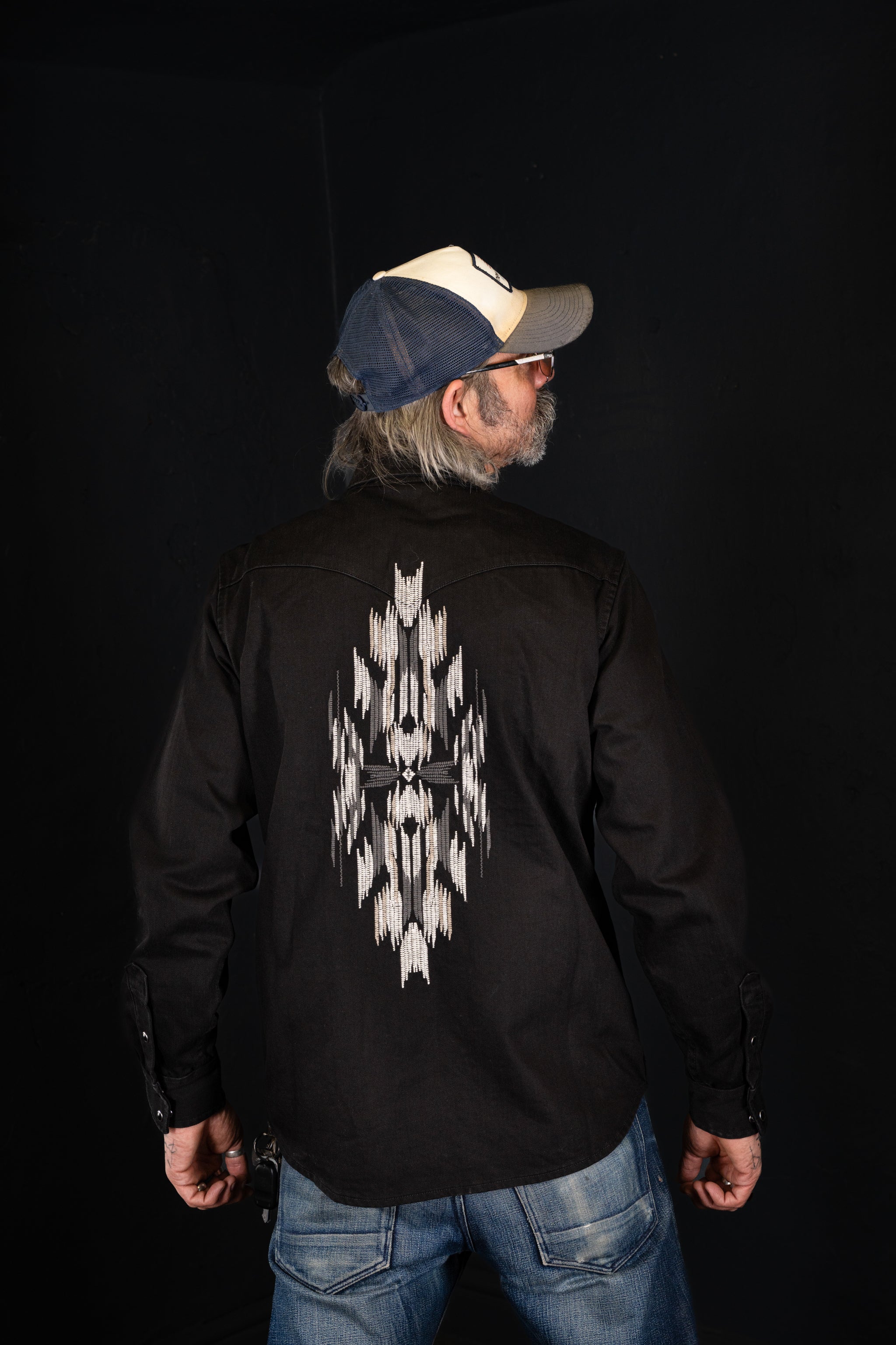 BZEN M.3239R JESSE NAV-BG REGULAR FIT BLACK DENIM WESTERN SHIRT WITH NATIVE AMERICAN MOTIF EMBROIDERY-12OZ-E1 BLACK