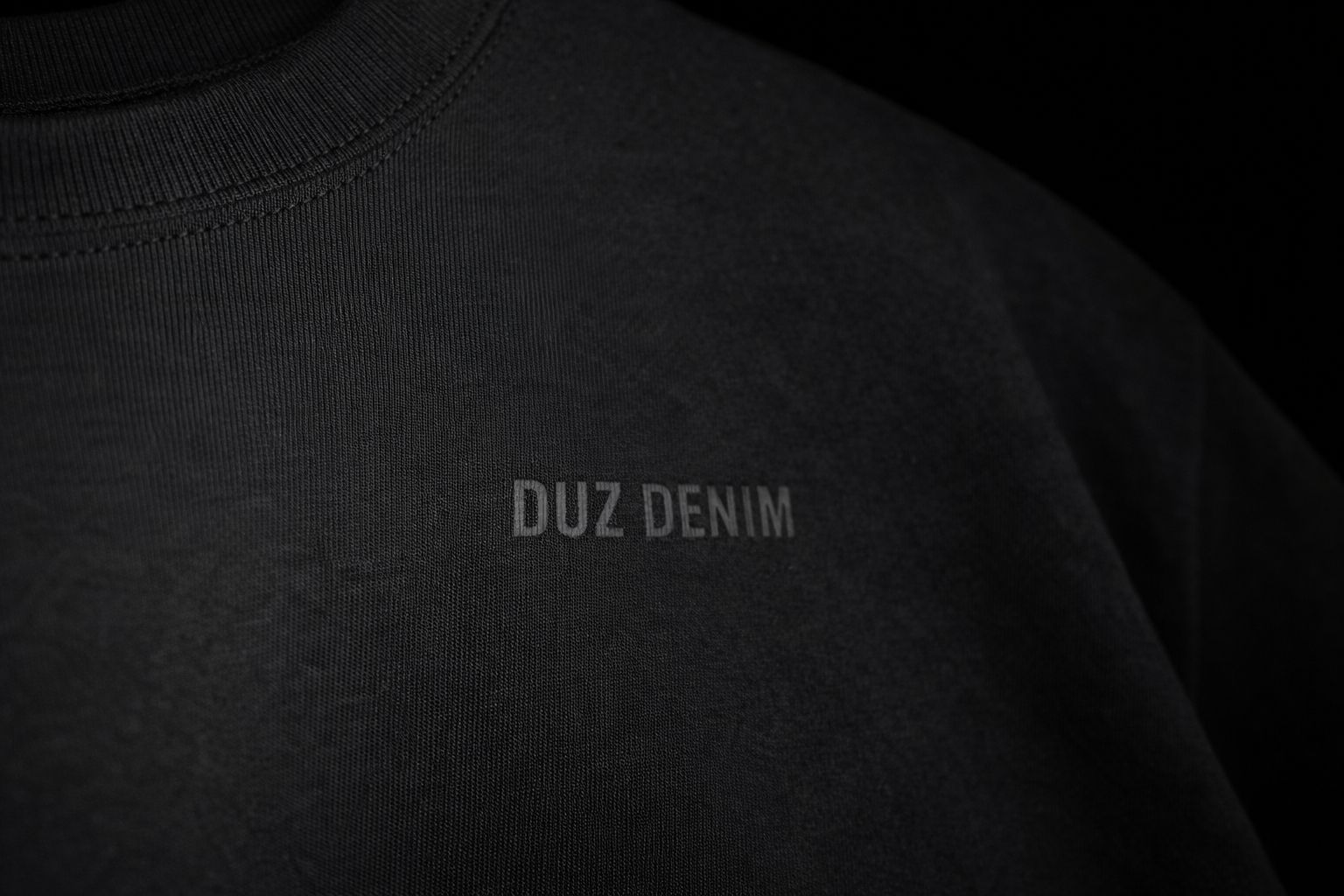 DUZ DENIM-MICRO EMBLEM-HEAVY JERSEY OVERSIZED TEE-BLACK